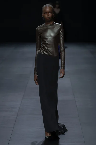 Look 70